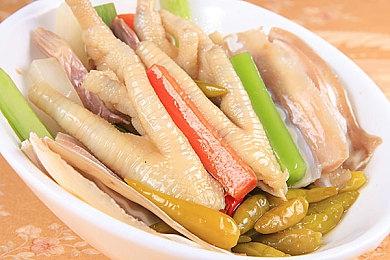 《拳皇15》公布免费DLC角色欧米茄·卢卡尔 4月14日上线